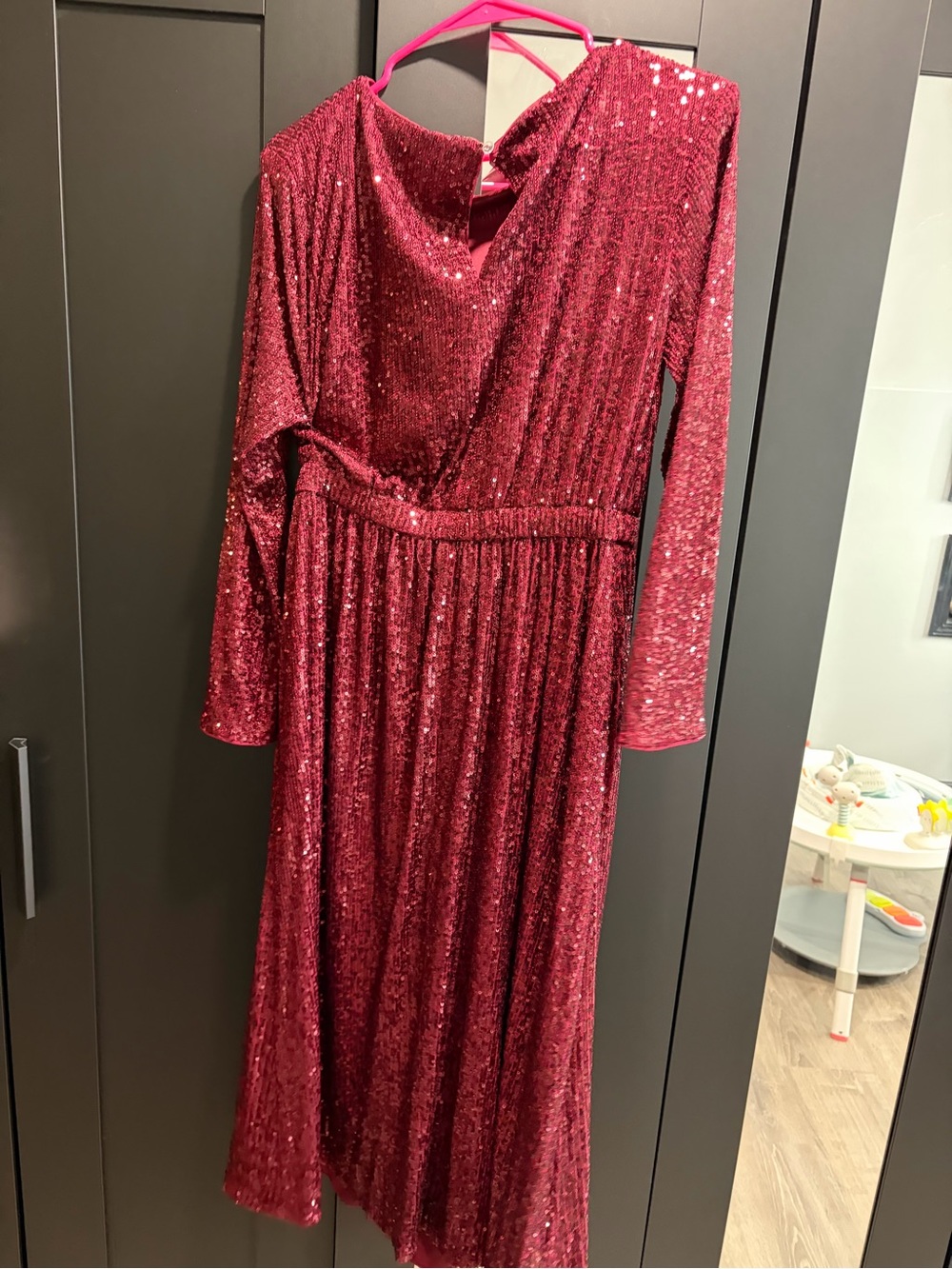 Women's Sequin Long Sleeve Midi Dress in red - Picture 2 of 3